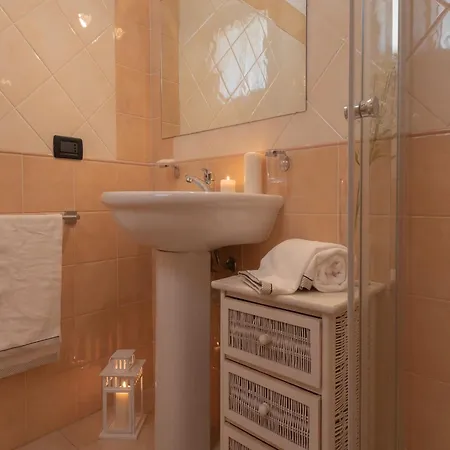 Modern Furnished House In Apartament Villasimius